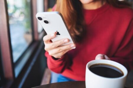 Как признаться в любви парню по смс: 5 видов цепляющих сообщений